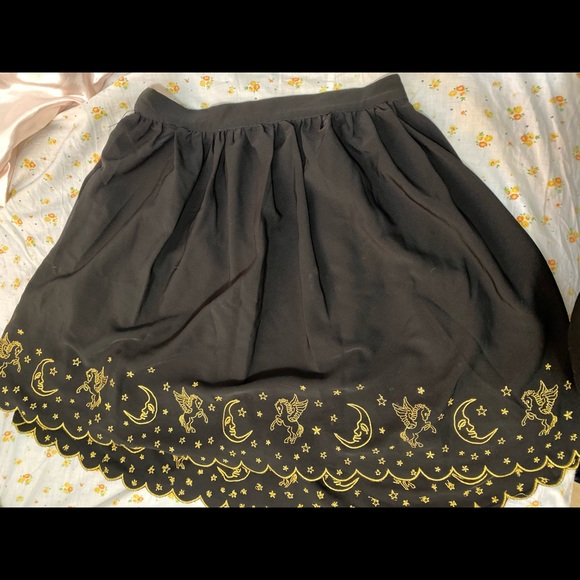 Astrology gold embroider black skirt - Picture 3 of 3